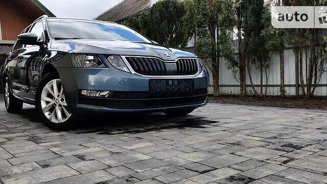 Серый Шкода Октавия, объемом двигателя 1.6 л и пробегом 280 тыс. км за 12200 $, фото 1 на Automoto.ua