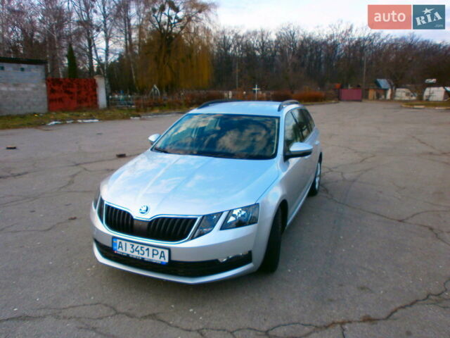Сірий Шкода Октавія, об'ємом двигуна 1.6 л та пробігом 205 тис. км за 15500 $, фото 1 на Automoto.ua