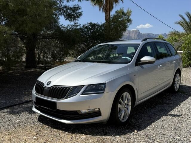 Сірий Шкода Октавія, об'ємом двигуна 1.6 л та пробігом 180 тис. км за 13500 $, фото 1 на Automoto.ua