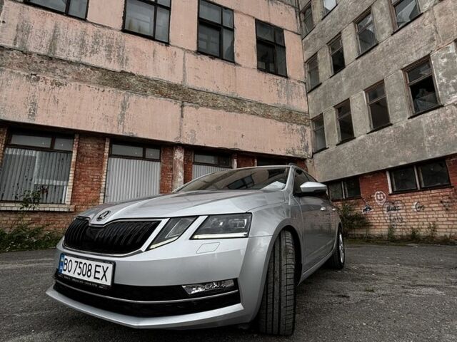 Серый Шкода Октавия, объемом двигателя 1.6 л и пробегом 195 тыс. км за 13500 $, фото 1 на Automoto.ua