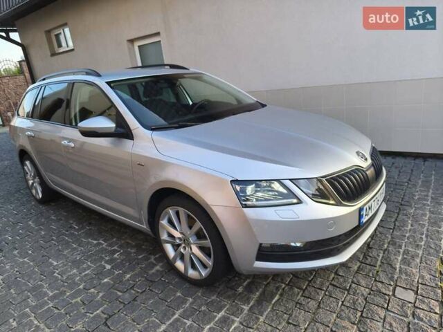 Сірий Шкода Октавія, об'ємом двигуна 1.6 л та пробігом 240 тис. км за 15550 $, фото 1 на Automoto.ua