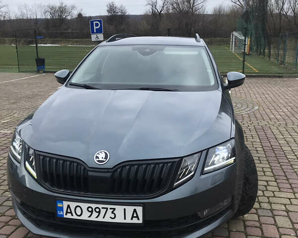 Серый Шкода Октавия, объемом двигателя 1.97 л и пробегом 329 тыс. км за 16500 $, фото 1 на Automoto.ua