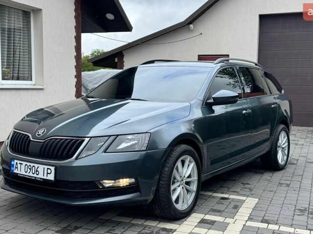 Сірий Шкода Октавія, об'ємом двигуна 1.6 л та пробігом 287 тис. км за 11000 $, фото 1 на Automoto.ua
