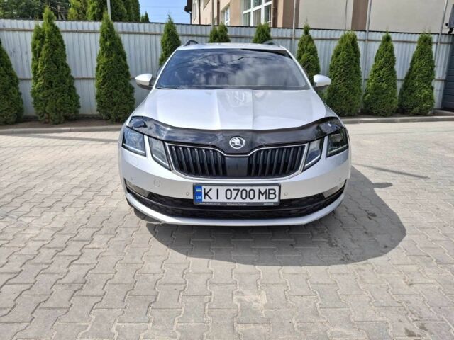 Серый Шкода Октавия, объемом двигателя 2 л и пробегом 278 тыс. км за 17200 $, фото 1 на Automoto.ua