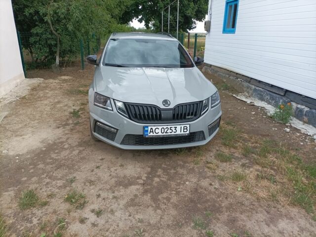 Сірий Шкода Октавія, об'ємом двигуна 2 л та пробігом 260 тис. км за 17800 $, фото 1 на Automoto.ua