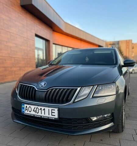Сірий Шкода Октавія, об'ємом двигуна 1.6 л та пробігом 238 тис. км за 15700 $, фото 1 на Automoto.ua