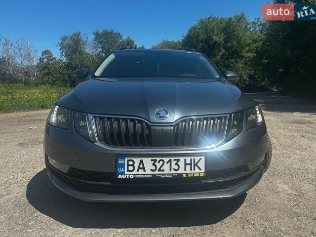 Серый Шкода Октавия, объемом двигателя 1.6 л и пробегом 122 тыс. км за 15800 $, фото 1 на Automoto.ua