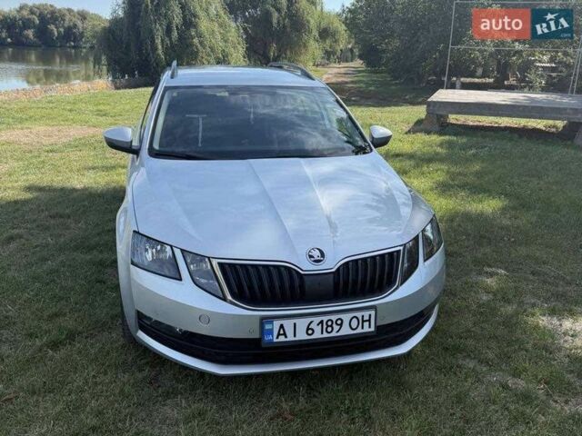 Серый Шкода Октавия, объемом двигателя 1.6 л и пробегом 280 тыс. км за 13800 $, фото 1 на Automoto.ua