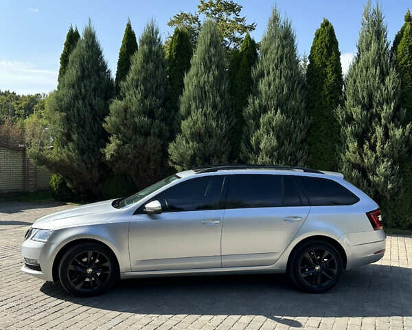 Серый Шкода Октавия, объемом двигателя 1.6 л и пробегом 289 тыс. км за 14500 $, фото 1 на Automoto.ua