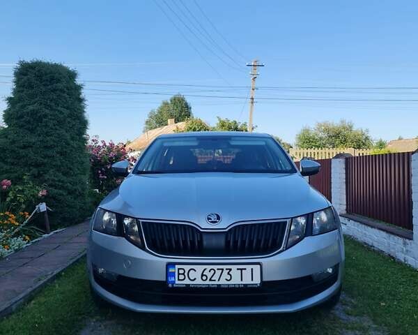 Серый Шкода Октавия, объемом двигателя 1.4 л и пробегом 210 тыс. км за 14999 $, фото 1 на Automoto.ua