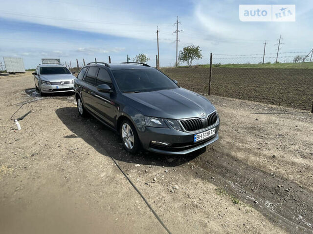 Сірий Шкода Октавія, об'ємом двигуна 1.6 л та пробігом 240 тис. км за 12200 $, фото 1 на Automoto.ua