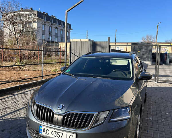Сірий Шкода Октавія, об'ємом двигуна 1.6 л та пробігом 250 тис. км за 14500 $, фото 1 на Automoto.ua