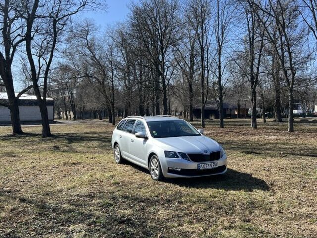 Сірий Шкода Октавія, об'ємом двигуна 1.6 л та пробігом 236 тис. км за 13950 $, фото 1 на Automoto.ua