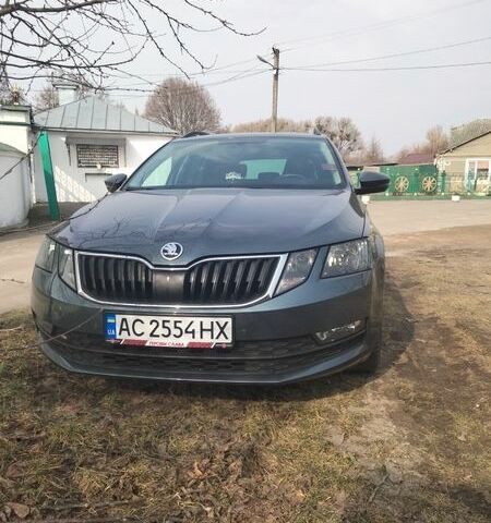 Серый Шкода Октавия, объемом двигателя 1.6 л и пробегом 240 тыс. км за 14000 $, фото 1 на Automoto.ua
