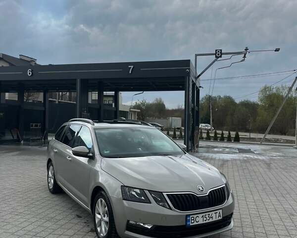 Сірий Шкода Октавія, об'ємом двигуна 1.6 л та пробігом 209 тис. км за 14700 $, фото 1 на Automoto.ua