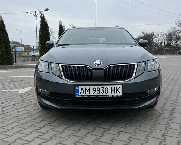 Серый Шкода Октавия, объемом двигателя 1.6 л и пробегом 277 тыс. км за 13500 $, фото 1 на Automoto.ua