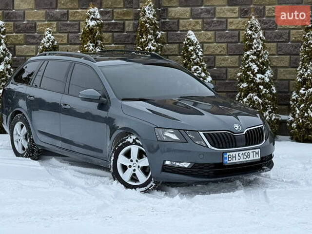 Серый Шкода Октавия, объемом двигателя 1.6 л и пробегом 291 тыс. км за 11999 $, фото 1 на Automoto.ua