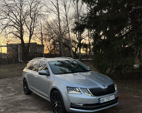 Сірий Шкода Октавія, об'ємом двигуна 2 л та пробігом 254 тис. км за 16800 $, фото 1 на Automoto.ua