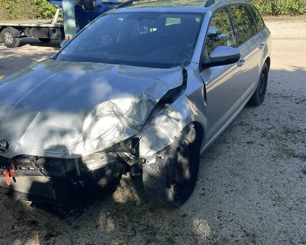 Сірий Шкода Октавія, об'ємом двигуна 1.6 л та пробігом 312 тис. км за 6999 $, фото 1 на Automoto.ua