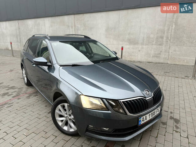Сірий Шкода Октавія, об'ємом двигуна 1.97 л та пробігом 293 тис. км за 14500 $, фото 1 на Automoto.ua