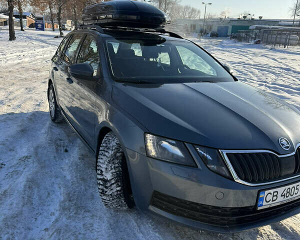 Серый Шкода Октавия, объемом двигателя 1.4 л и пробегом 300 тыс. км за 13500 $, фото 1 на Automoto.ua
