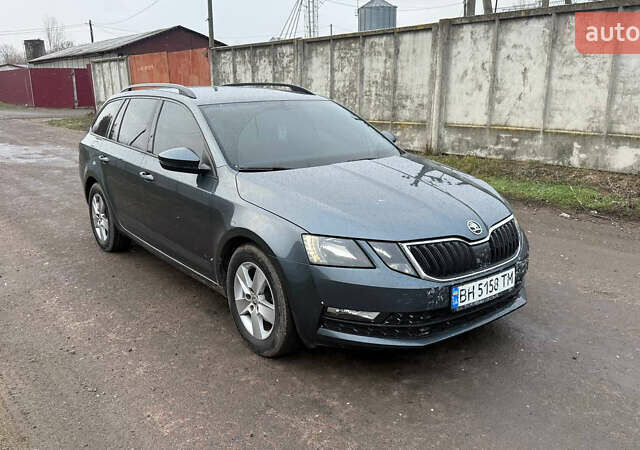 Сірий Шкода Октавія, об'ємом двигуна 1.6 л та пробігом 288 тис. км за 11800 $, фото 1 на Automoto.ua
