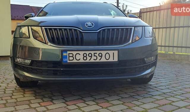 Сірий Шкода Октавія, об'ємом двигуна 1.6 л та пробігом 141 тис. км за 16700 $, фото 1 на Automoto.ua