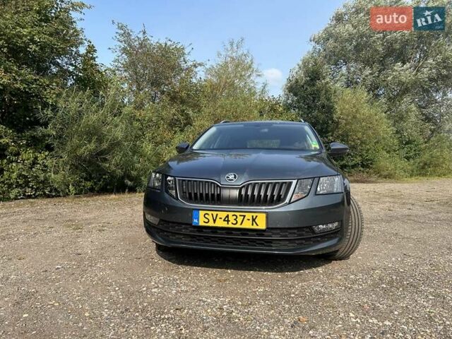 Серый Шкода Октавия, объемом двигателя 1.6 л и пробегом 187 тыс. км за 12733 $, фото 1 на Automoto.ua
