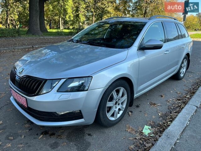 Серый Шкода Октавия, объемом двигателя 1.6 л и пробегом 201 тыс. км за 12400 $, фото 1 на Automoto.ua