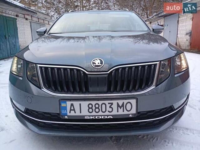 Серый Шкода Октавия, объемом двигателя 1.6 л и пробегом 220 тыс. км за 14000 $, фото 1 на Automoto.ua
