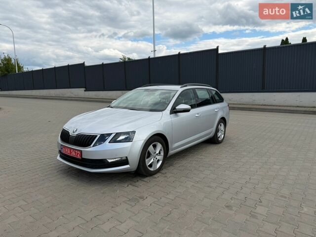Серый Шкода Октавия, объемом двигателя 1.4 л и пробегом 227 тыс. км за 10950 $, фото 1 на Automoto.ua