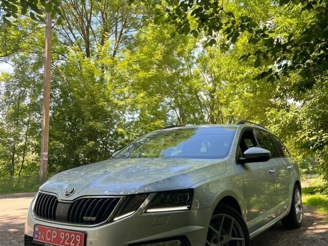 Сірий Шкода Октавія, об'ємом двигуна 1.97 л та пробігом 238 тис. км за 17250 $, фото 1 на Automoto.ua