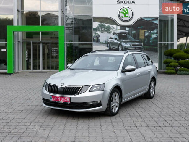 Шкода Октавия 2018 в Луцке на Automoto.ua Серый Шкода Октавия, объемом двигателя 1.6 л и пробегом 217 тыс. км за 11800 $, фото 1 на Automoto.ua