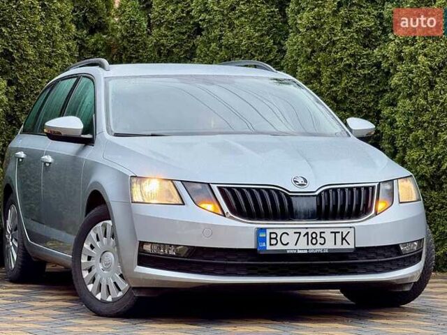 Сірий Шкода Октавія, об'ємом двигуна 1.6 л та пробігом 273 тис. км за 12800 $, фото 1 на Automoto.ua