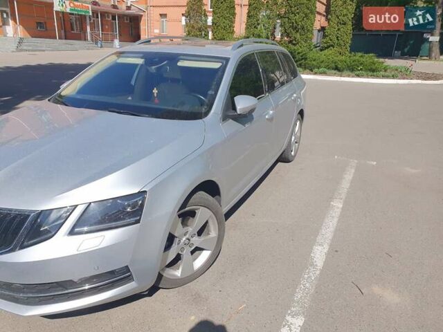 Серый Шкода Октавия, объемом двигателя 1.6 л и пробегом 210 тыс. км за 17500 $, фото 1 на Automoto.ua