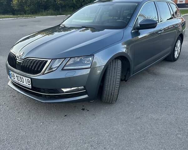 Серый Шкода Октавия, объемом двигателя 1.97 л и пробегом 252 тыс. км за 14200 $, фото 1 на Automoto.ua