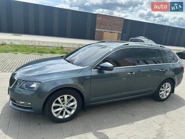 Сірий Шкода Октавія, об'ємом двигуна 1.6 л та пробігом 226 тис. км за 14000 $, фото 1 на Automoto.ua