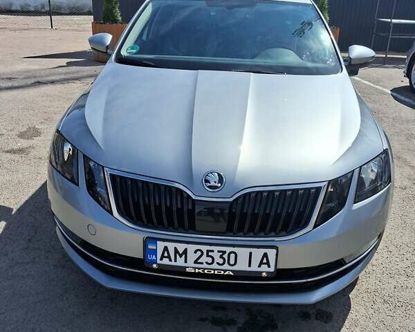 Серый Шкода Октавия, объемом двигателя 1.6 л и пробегом 220 тыс. км за 15855 $, фото 1 на Automoto.ua