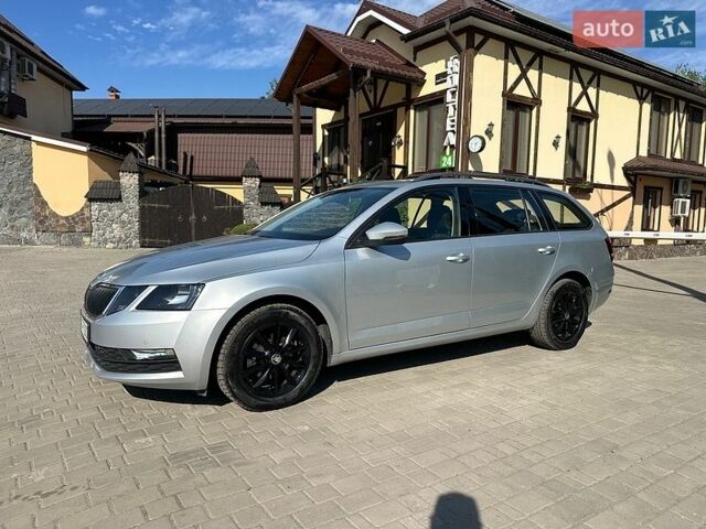 Серый Шкода Октавия, объемом двигателя 1.6 л и пробегом 192 тыс. км за 13999 $, фото 1 на Automoto.ua