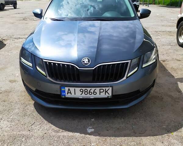 Сірий Шкода Октавія, об'ємом двигуна 2 л та пробігом 283 тис. км за 15000 $, фото 1 на Automoto.ua