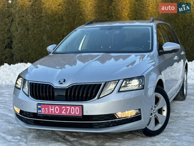 Серый Шкода Октавия, объемом двигателя 2 л и пробегом 258 тыс. км за 16699 $, фото 1 на Automoto.ua