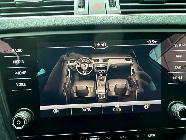 Серый Шкода Октавия, объемом двигателя 1.6 л и пробегом 240 тыс. км за 16000 $, фото 1 на Automoto.ua