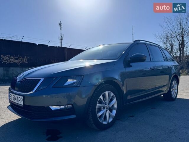 Серый Шкода Октавия, объемом двигателя 1.97 л и пробегом 229 тыс. км за 15900 $, фото 1 на Automoto.ua