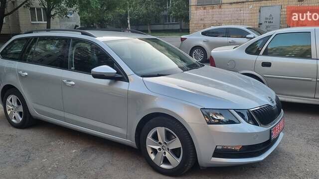 Серый Шкода Октавия, объемом двигателя 1.5 л и пробегом 125 тыс. км за 16200 $, фото 1 на Automoto.ua