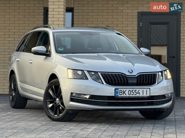 Серый Шкода Октавия, объемом двигателя 1.6 л и пробегом 246 тыс. км за 14500 $, фото 1 на Automoto.ua