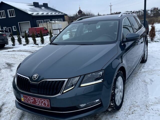 Серый Шкода Октавия, объемом двигателя 2 л и пробегом 190 тыс. км за 16750 $, фото 1 на Automoto.ua