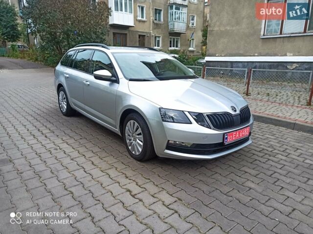 Серый Шкода Октавия, объемом двигателя 1.6 л и пробегом 190 тыс. км за 14200 $, фото 1 на Automoto.ua