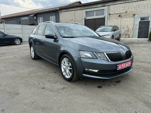 Серый Шкода Октавия, объемом двигателя 1.6 л и пробегом 250 тыс. км за 13900 $, фото 1 на Automoto.ua