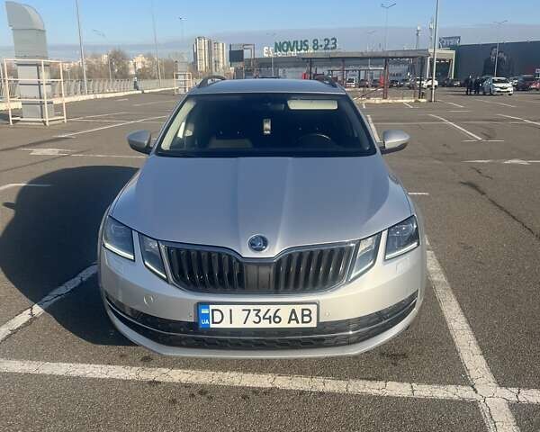 Серый Шкода Октавия, объемом двигателя 2 л и пробегом 233 тыс. км за 17850 $, фото 1 на Automoto.ua
