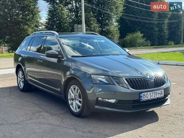 Серый Шкода Октавия, объемом двигателя 1.6 л и пробегом 283 тыс. км за 12500 $, фото 1 на Automoto.ua